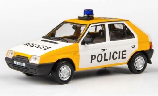 Miniature Skoda Favorit 1/43 Abrex 136L Policie (CZ) 1988 Policie (Tschechische Polizei) Skoda Favorit 1/43 Abrex 136L Policie (CZ) 1988 Policie (Tschechische Polizei) miniature