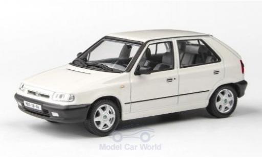Miniature Skoda Felicia 1/43 Abrex 1.3 GLXi blanche 1994 Skoda Felicia 1/43 Abrex 1.3 GLXi blanche 1994 miniature