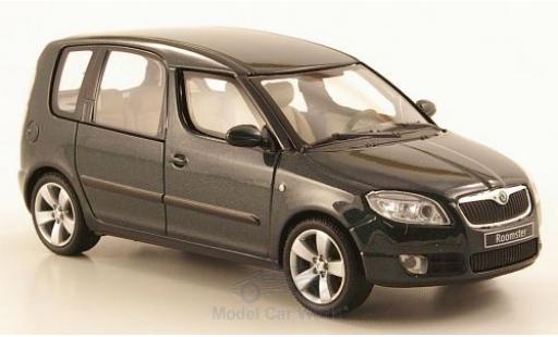 Miniature Skoda Roomster 1/43 Abrex metallise verte 2006 Skoda Roomster 1/43 Abrex metallise verte 2006 miniature
