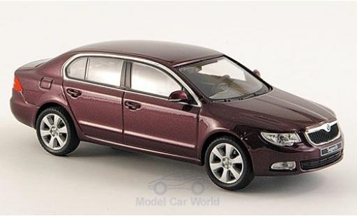 Miniature Skoda Superb 1/43 Abrex II metallise rouge ohne Vitrine Skoda Superb 1/43 Abrex II metallise rouge ohne Vitrine miniature