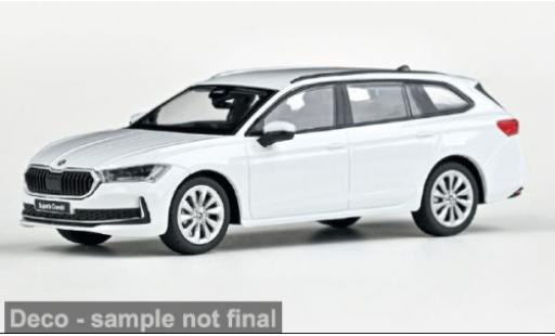Miniature Skoda Superb 1/43 Abrex IV blanche 2023 1:43 Skoda Superb 1/43 Abrex IV blanche 2023 1:43 miniature