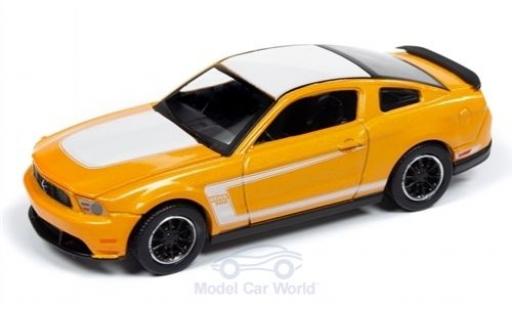 Miniature Ford Mustang 1/64 Auto World Boss 302 orange/blanche 2012 Ford Mustang 1/64 Auto World Boss 302 orange/blanche 2012 miniature