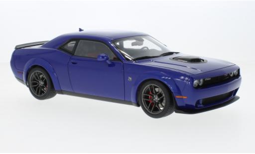 Miniature Dodge Challenger 1/18 AUTOart R/T Scat Pack Shaker Widebody bleu 2022 Dodge Challenger 1/18 AUTOart R/T Scat Pack Shaker Widebody bleu 2022 miniature