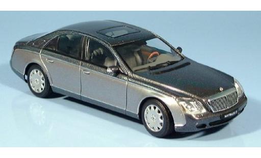 Miniature Maybach 57 1/43 AUTOart SWB gris/d 2002 Maybach 57 1/43 AUTOart SWB gris/d 2002 miniature