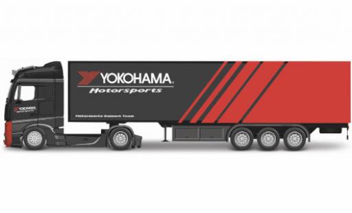 Miniature Mercedes Actros 1/43 Burago Gigaspace noire/rouge Yokohama Motorsports Koffersattelzug Motorsports Support Team Mercedes Actros 1/43 Burago Gigaspace noire/rouge Yokohama Motorsports Koffersattelzug Motorsports Support Team miniature