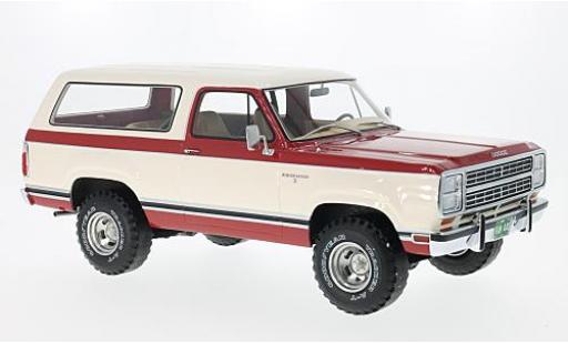 Miniature Dodge RAM 1/18 BoS Models Ramcharger rouge/blanche 1979 Dodge RAM 1/18 BoS Models Ramcharger rouge/blanche 1979 miniature