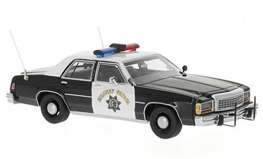 Miniature Ford LTD 1/43 BoS Models Crown Victoria noire/blanche California Highway Patrol 1987 Ford LTD 1/43 BoS Models Crown Victoria noire/blanche California Highway Patrol 1987 miniature