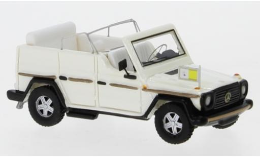 Miniature Mercedes 230 1/87 BoS Models G Papamobil metallise blanche 1980 Mercedes 230 1/87 BoS Models G Papamobil metallise blanche 1980 miniature
