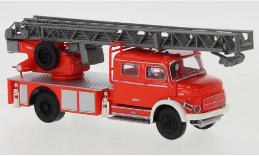 Miniature Mercedes CLA 1/87 Brekina L 1519 DLK 30 rouge clair/blanche 1972 Mercedes CLA 1/87 Brekina L 1519 DLK 30 rouge clair/blanche 1972 miniature