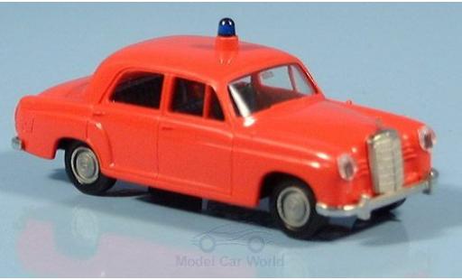 Miniature Mercedes 180 1/87 Brekina Ponton Feuerwehr ohne Vitrine Mercedes 180 1/87 Brekina Ponton Feuerwehr ohne Vitrine miniature