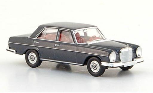 Miniature Mercedes 280 1/87 Brekina SE (W108) grise 1965 Mercedes 280 1/87 Brekina SE (W108) grise 1965 miniature