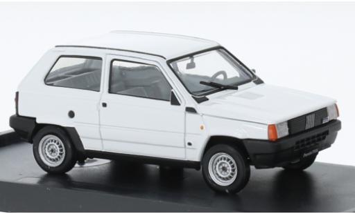 Miniature Fiat Panda 1/43 Brumm 750L Supernova blanche 1986 Fiat Panda 1/43 Brumm 750L Supernova blanche 1986 miniature