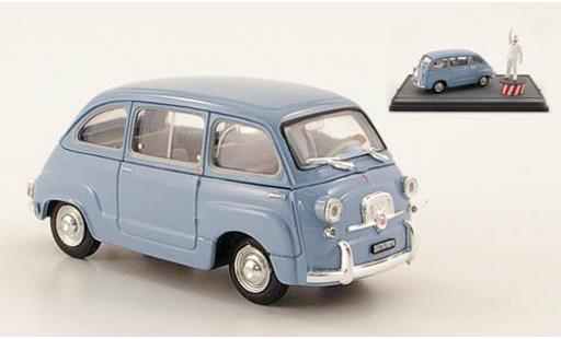 Miniature Fiat 600 1/43 Brumm D Multipla bleue 1960 Straßenszene Rom avec figurines Fiat 600 1/43 Brumm D Multipla bleue 1960 Straßenszene Rom avec figurines miniature