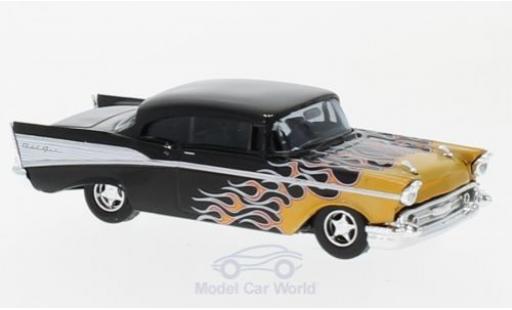 Miniature Chevrolet Bel Air 1957 1/87 Busch noire/Dekor 1957 Chevrolet Bel Air 1957 1/87 Busch noire/Dekor 1957 miniature