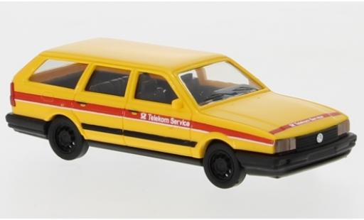 Miniature Volkswagen Passat 1/87 Busch Variant Telekom Service Volkswagen Passat 1/87 Busch Variant Telekom Service miniature