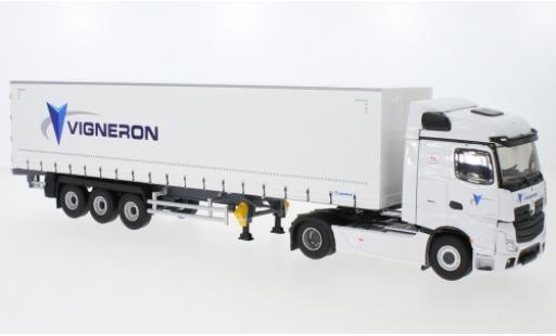 Miniature Mercedes Actros 1/43 Eligor 5 Vigneron Gardinenplanen-Sattelzug Mercedes Actros 1/43 Eligor 5 Vigneron Gardinenplanen-Sattelzug miniature