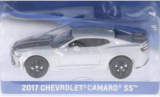 Miniature Chevrolet Camaro 1/64 Greenlight SS grise/noire 2017 ohne Vitrine Chevrolet Camaro 1/64 Greenlight SS grise/noire 2017 ohne Vitrine miniature