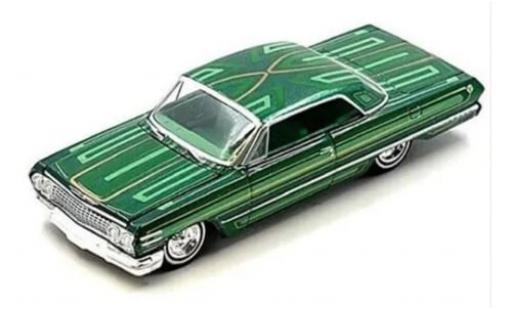 Miniature Chevrolet Impala 1/64 Greenlight Lowrider metallise verte/Dekor 1963 1:64 Chevrolet Impala 1/64 Greenlight Lowrider metallise verte/Dekor 1963 1:64 miniature