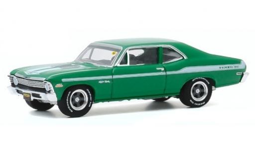 Miniature Chevrolet Nova 1/64 Greenlight verte/Dekor 1972 Chevrolet Nova 1/64 Greenlight verte/Dekor 1972 miniature