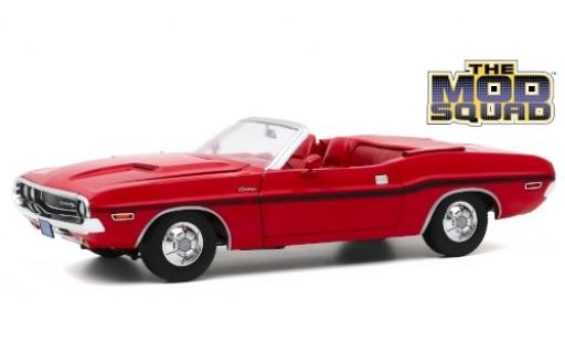 Miniature Dodge Challenger 1/18 Greenlight R/T Cabriolet rouge/Dekor The Mod Squad 1970 Dodge Challenger 1/18 Greenlight R/T Cabriolet rouge/Dekor The Mod Squad 1970 miniature
