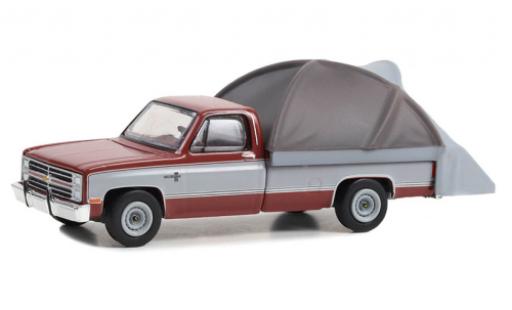 Miniature Chevrolet C-20 1/64 Greenlight Silverado rouge foncé/d 1983 Chevrolet C-20 1/64 Greenlight Silverado rouge foncé/d 1983 miniature