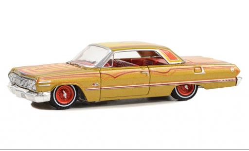 Miniature Chevrolet Impala 1/64 Greenlight SS doré/Décorer 1963 Chevrolet Impala 1/64 Greenlight SS doré/Décorer 1963 miniature