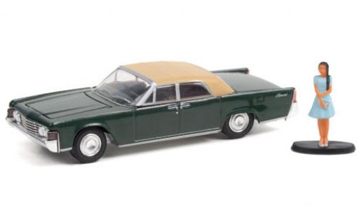 Miniature Lincoln Continental 1/64 Greenlight verte 1965 avec figurine Lincoln Continental 1/64 Greenlight verte 1965 avec figurine miniature