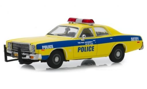 Miniature Plymouth Fury 1/43 Greenlight Port Authority of New York & New Jersey 1977 Plymouth Fury 1/43 Greenlight Port Authority of New York & New Jersey 1977 miniature