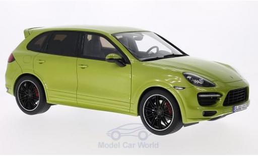 Miniature Porsche Cayenne S 1/18 GT Spirit (92A) metallise verte 2013 Türen und Hauben geschlossen Porsche Cayenne S 1/18 GT Spirit (92A) metallise verte 2013 Türen und Hauben geschlossen miniature
