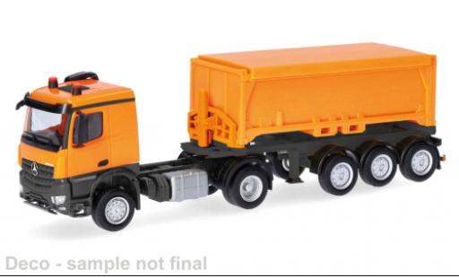 Miniature Mercedes CLA 1/87 Herpa Arocs Classicspace 4x4 orange/anthrazit 1:87 Mercedes CLA 1/87 Herpa Arocs Classicspace 4x4 orange/anthrazit 1:87 miniature