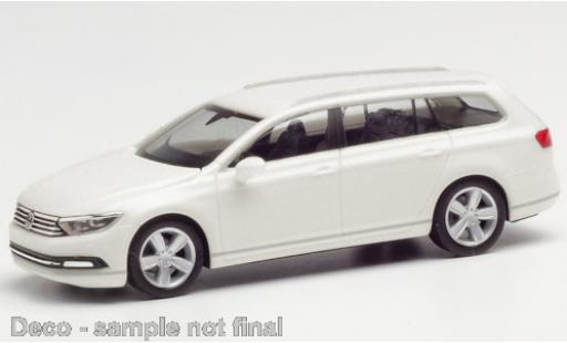 Miniature Volkswagen Passat 1/87 Herpa Variant metallise blanche Volkswagen Passat 1/87 Herpa Variant metallise blanche miniature