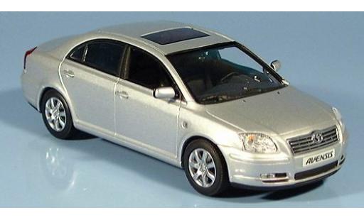 Miniature Toyota Avensis 1/43 Minichamps T27 grise 2009 Toyota Avensis 1/43 Minichamps T27 grise 2009 miniature