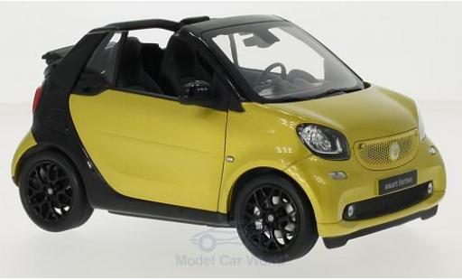 Miniature Smart ForTwo 1/18 Norev fortwo Cabrio (A453) metallise jaune/noire Softtop liegt bei Smart ForTwo 1/18 Norev fortwo Cabrio (A453) metallise jaune/noire Softtop liegt bei miniature