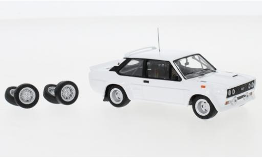 Miniature Fiat 131 1/43 IXO Abarth blanche 1978 Plain Body Version y compris les Zusatzteile Fiat 131 1/43 IXO Abarth blanche 1978 Plain Body Version y compris les Zusatzteile miniature
