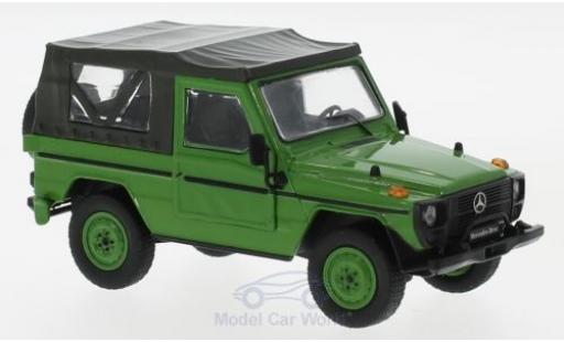 Miniature Mercedes 240 1/43 IXO G SWB Softtop verte 1986 Mercedes 240 1/43 IXO G SWB Softtop verte 1986 miniature