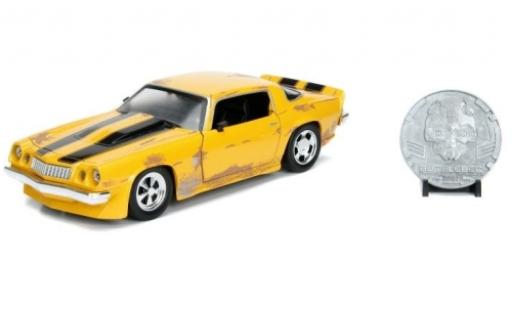 Miniature Chevrolet Camaro 1/24 Jada Toys Transformers Bumblebee 1977 Chevrolet Camaro 1/24 Jada Toys Transformers Bumblebee 1977 miniature