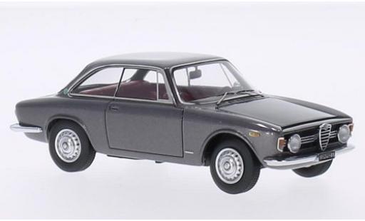 Miniature Alfa Romeo Giulia 1/43 Kess Sprint GT Velcoce 1.6 metallise grise 1966 Alfa Romeo Giulia 1/43 Kess Sprint GT Velcoce 1.6 metallise grise 1966 miniature