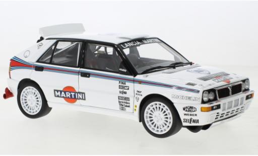 Miniature Lancia Delta 1/18 Kyosho HF Integrale Evolutione blanche 1992 Lancia Delta 1/18 Kyosho HF Integrale Evolutione blanche 1992 miniature