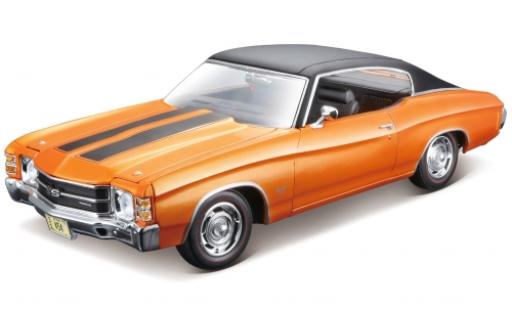 Miniature Chevrolet Chevelle 1/18 Maisto SS454 metallise orange/noire 1971 Chevrolet Chevelle 1/18 Maisto SS454 metallise orange/noire 1971 miniature