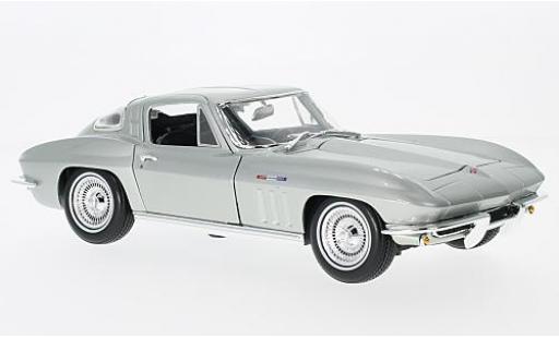 Miniature Chevrolet Corvette 1/18 Maisto grise 1965 sans Vitrine Chevrolet Corvette 1/18 Maisto grise 1965 sans Vitrine miniature