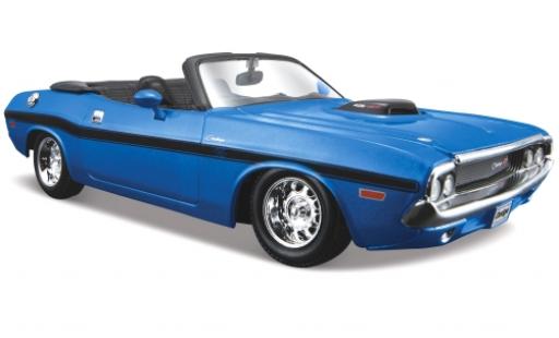 Miniature Dodge Challenger 1/24 Maisto R/T Cabriolet metallise bleue 1970 Dodge Challenger 1/24 Maisto R/T Cabriolet metallise bleue 1970 miniature