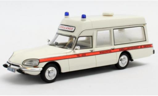 Miniature Citroen DS 1/43 Matrix 23 Visser Ambulance De Grooth Windschoten 1974 Citroen DS 1/43 Matrix 23 Visser Ambulance De Grooth Windschoten 1974 miniature