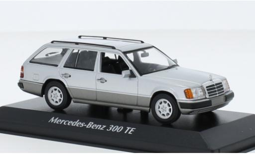 Miniature Mercedes 300 1/43 Maxichamps TE (S124) d 1990 Mercedes 300 1/43 Maxichamps TE (S124) d 1990 miniature