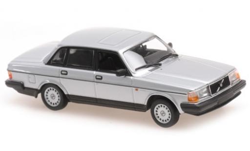 Miniature Volvo 240 1/43 Maxichamps GL grise 1986 Volvo 240 1/43 Maxichamps GL grise 1986 miniature
