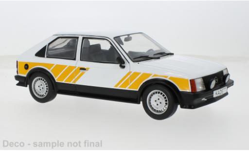 Miniature Opel Kadett 1/18 MCG D SR blanche/jaune 1983 1:18 Opel Kadett 1/18 MCG D SR blanche/jaune 1983 1:18 miniature