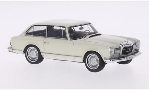 Miniature Mercedes 230 1/43 Matrix SLX Frua blanche 1:43 Mercedes 230 1/43 Matrix SLX Frua blanche 1:43 miniature