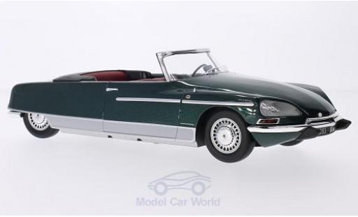 Miniature Citroen DS 1/18 Metal 18 21 Chapron Palm Beach metallise verte 1968 mit Beleuchtung (Batterien nicht enthalten) Citroen DS 1/18 Metal 18 21 Chapron Palm Beach metallise verte 1968 mit Beleuchtung (Batterien nicht enthalten) miniature