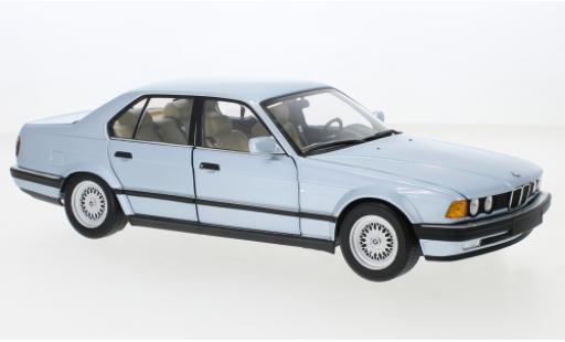 Miniature Bmw 730 1/18 Minichamps i (E32) metallise bleue 1986 Bmw 730 1/18 Minichamps i (E32) metallise bleue 1986 miniature
