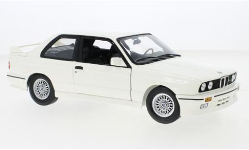 Miniature Bmw M3 1/18 Minichamps (E30) blanche 1987 Bmw M3 1/18 Minichamps (E30) blanche 1987 miniature