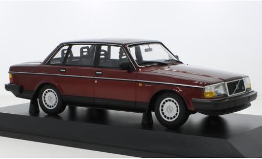 Miniature Volvo 240 1/18 Minichamps GL metallise rouge foncé 1986 Volvo 240 1/18 Minichamps GL metallise rouge foncé 1986 miniature